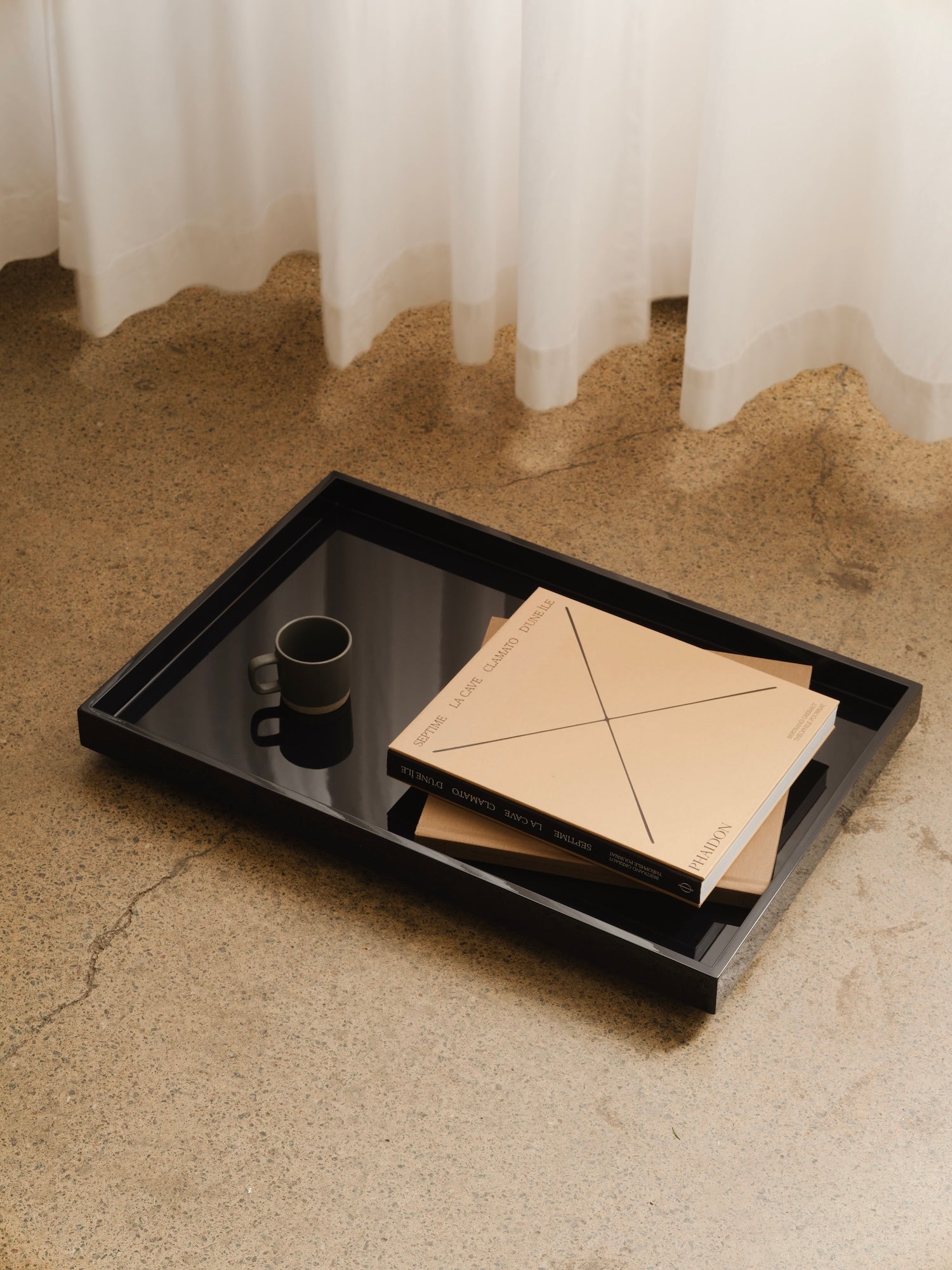 Ball Foot Large Lacquer Tray