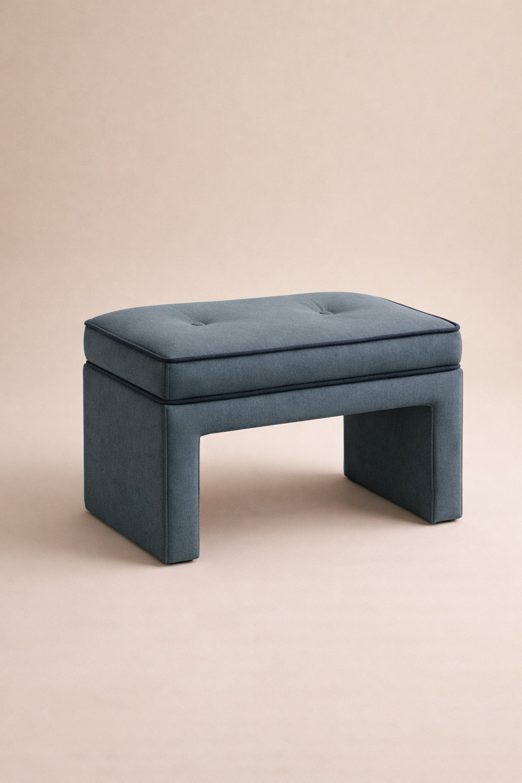 Arc Stool